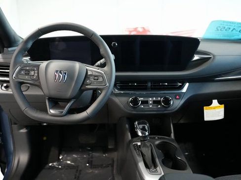 New 2026 Buick Envista Preferred w/ Convenience I Package FWD image 2