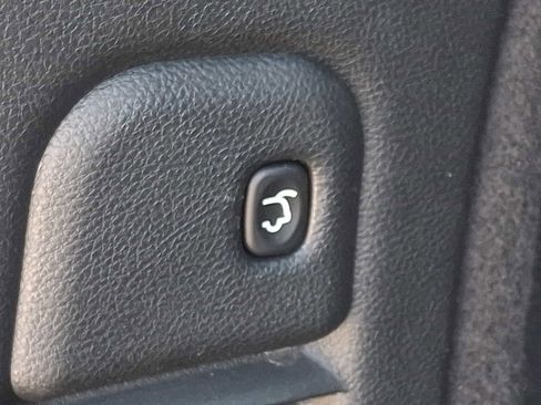 Used 2023 Dodge Durango R/T w/ Hemi Orange Plus Package image 34