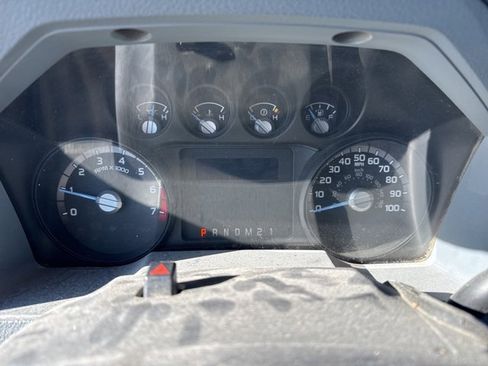 Used 2015 Ford F250 XLT w/ Camper Package image 13