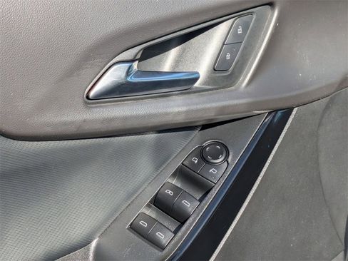 Used 2025 Chevrolet Equinox LT image 13