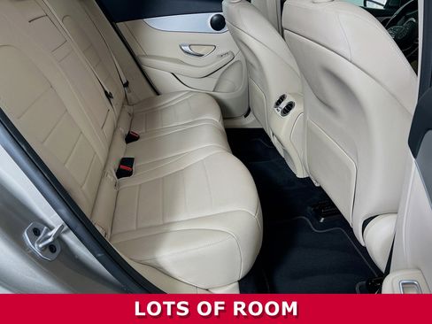 Used 2022 Mercedes-Benz GLC 300 image 21