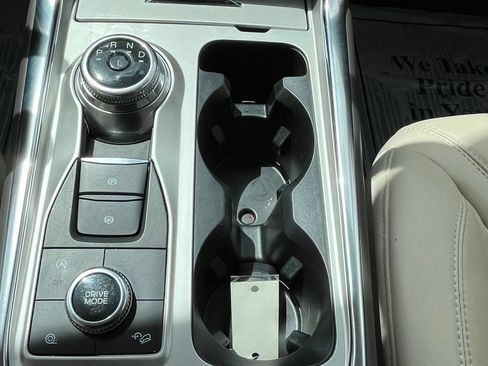 Used 2023 Ford Explorer Platinum w/ Technology Package AWD/4WD image 21