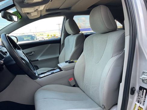 Used 2010 Toyota Venza AWD w/ Convenience Pkg image 15