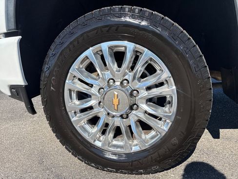 Used 2022 Chevrolet Silverado 2500 High Country w/ Z71 Off-Road Package image 66