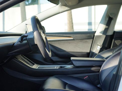 Used 2023 Tesla Model 3 Standard Range RWD image 7