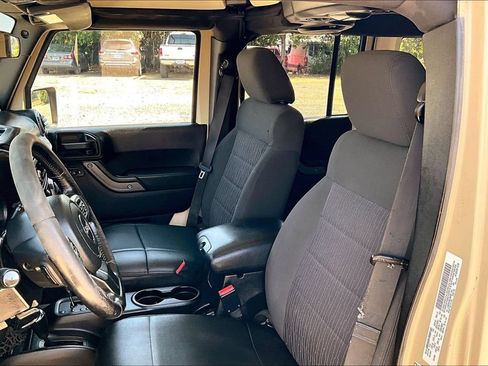 Used 2011 Jeep Wrangler Unlimited Sport AWD/4WD image 9