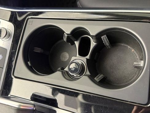 Used 2023 Audi Q8 Premium Plus image 20