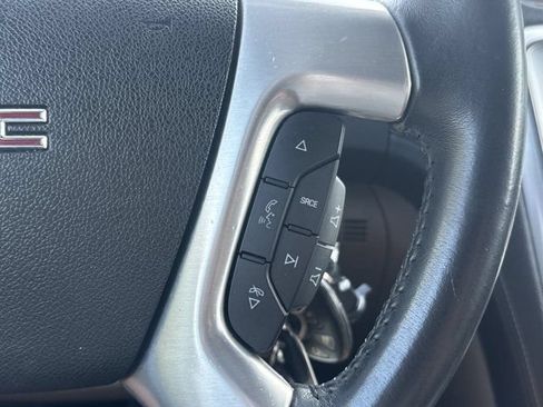 Used 2016 GMC Acadia SLT w/ Open Road Package FWD image 34