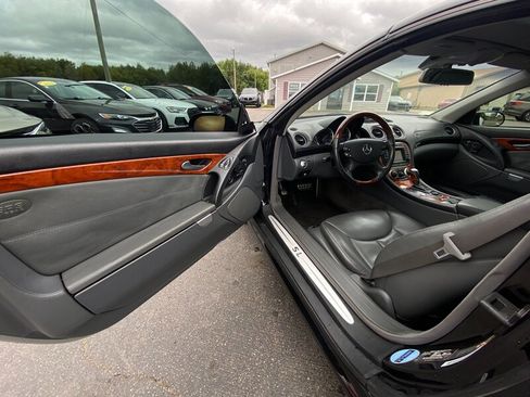 Used 2004 Mercedes-Benz SL 500 w/ AMG Sport Pkg image 20