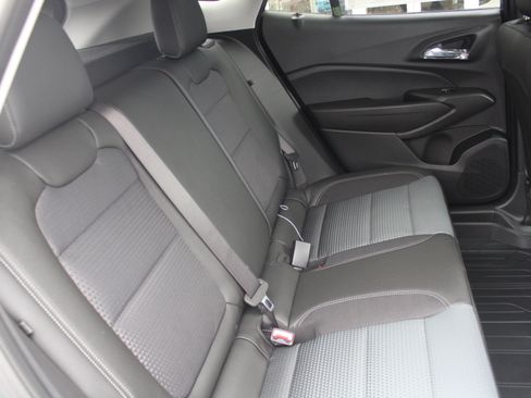 New 2026 Chevrolet Trax LT w/ Driver Confidence Package image 16