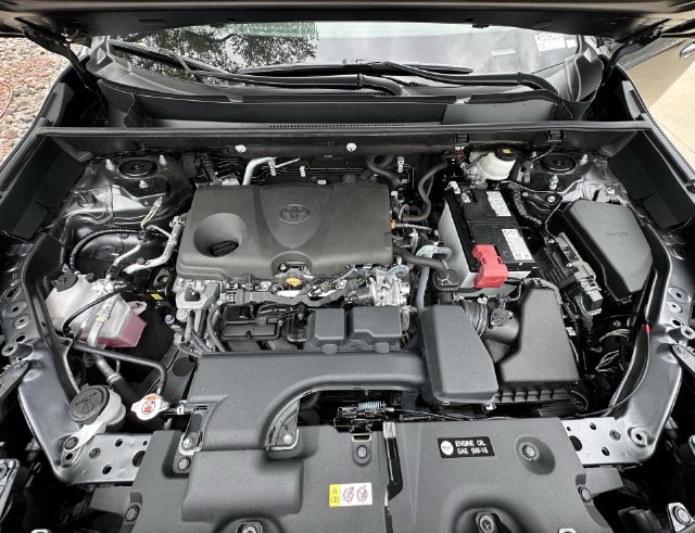 Certified 2024 Toyota RAV4 LE FWD image 31