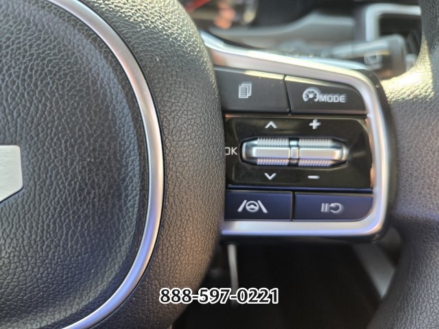 Used 2023 Kia Sorento LX FWD image 27