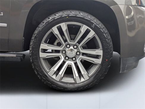 Used 2019 GMC Yukon XL Denali w/ Denali Ultimate Package image 11