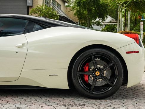 Used 2012 Ferrari 458 Italia Coupe RWD image 3