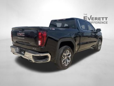 Used 2025 GMC Sierra 1500 SLE AWD/4WD image 7