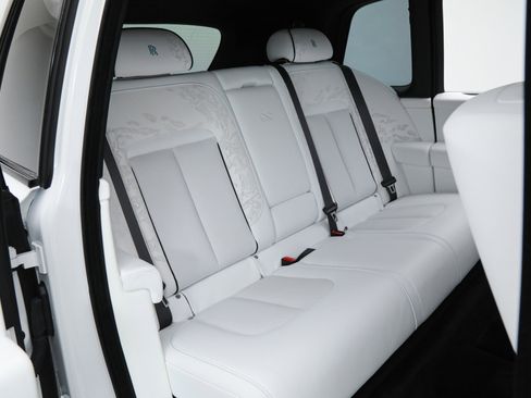 Used 2026 Rolls-Royce Cullinan Black Badge image 22