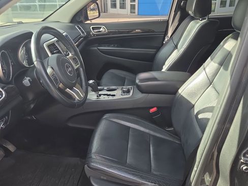 Used 2011 Jeep Grand Cherokee Laredo AWD/4WD image 15