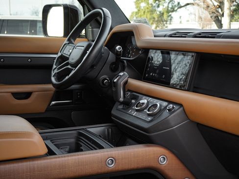 Used 2021 Land Rover Defender 110 X image 35