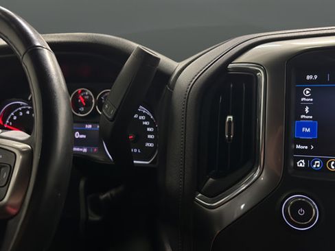 Used 2021 Chevrolet Silverado 1500 LT Trail Boss w/ Convenience Package II AWD/4WD image 19