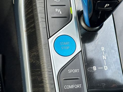 Used 2023 BMW i4 eDrive40 image 24