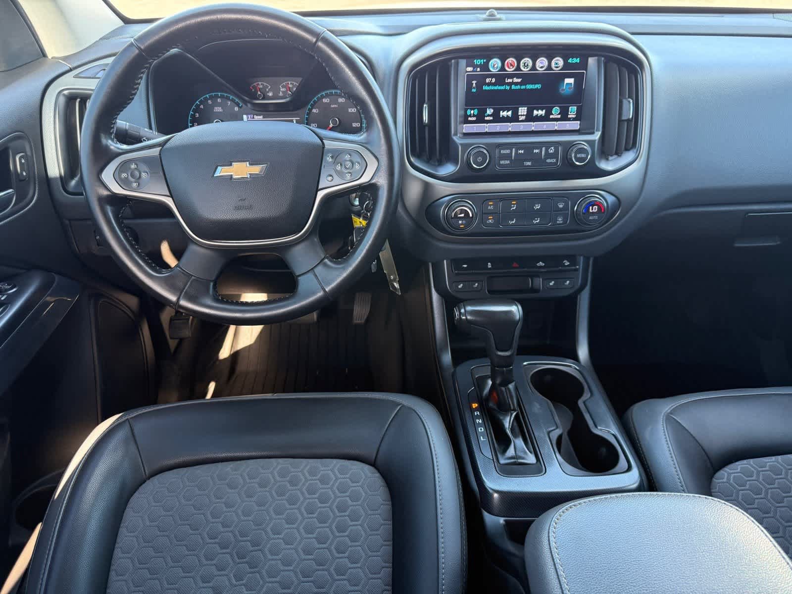 Used 2018 Chevrolet Colorado Z71 RWD image 30