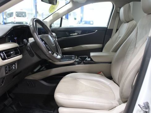 Used 2022 Lincoln Nautilus Reserve AWD/4WD image 22