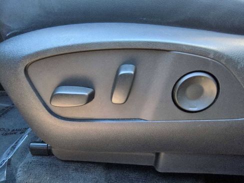 Used 2024 GMC Acadia Elevation image 18