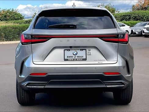 Used 2025 Lexus NX 350h AWD w/ Premium Package image 4