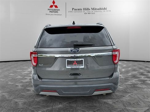 Used 2019 Ford Explorer XLT image 6