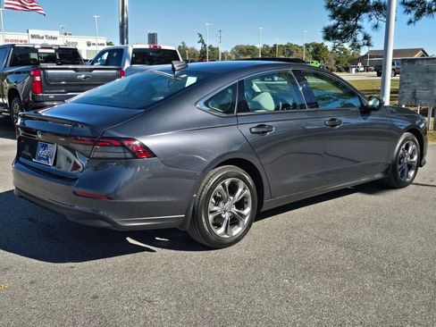 Used 2023 Honda Accord EX image 5