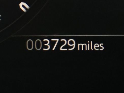 Used 2024 Land Rover Defender 90 V8 image 21