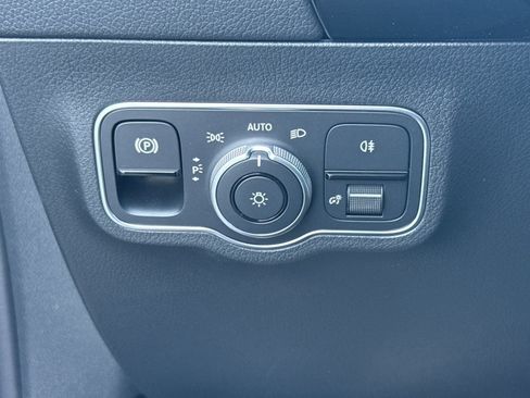 New 2026 Mercedes-Benz GLA 35 AMG 4MATIC image 17