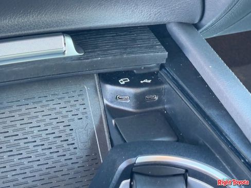 Used 2020 Mercedes-Benz GLE 450 4MATIC image 27