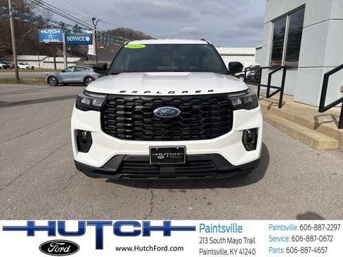 Used 2025 Ford Explorer ST-Line AWD/4WD image 7