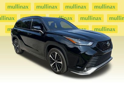 Used 2022 Toyota Highlander XSE