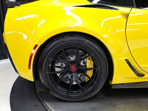 Used 2016 Chevrolet Corvette Z06 w/ 3LZ Preferred Equipment Group image 48