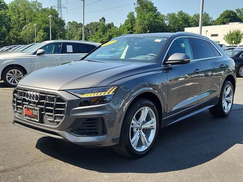 Used 2023 Audi Q8 Premium w/ Convenience Package AWD/4WD image 9