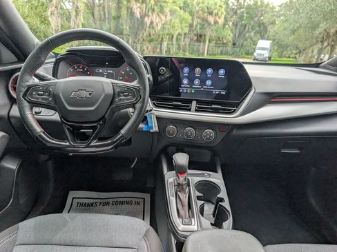 Used 2024 Chevrolet Trax RS w/ Driver Confidence Package FWD image 13