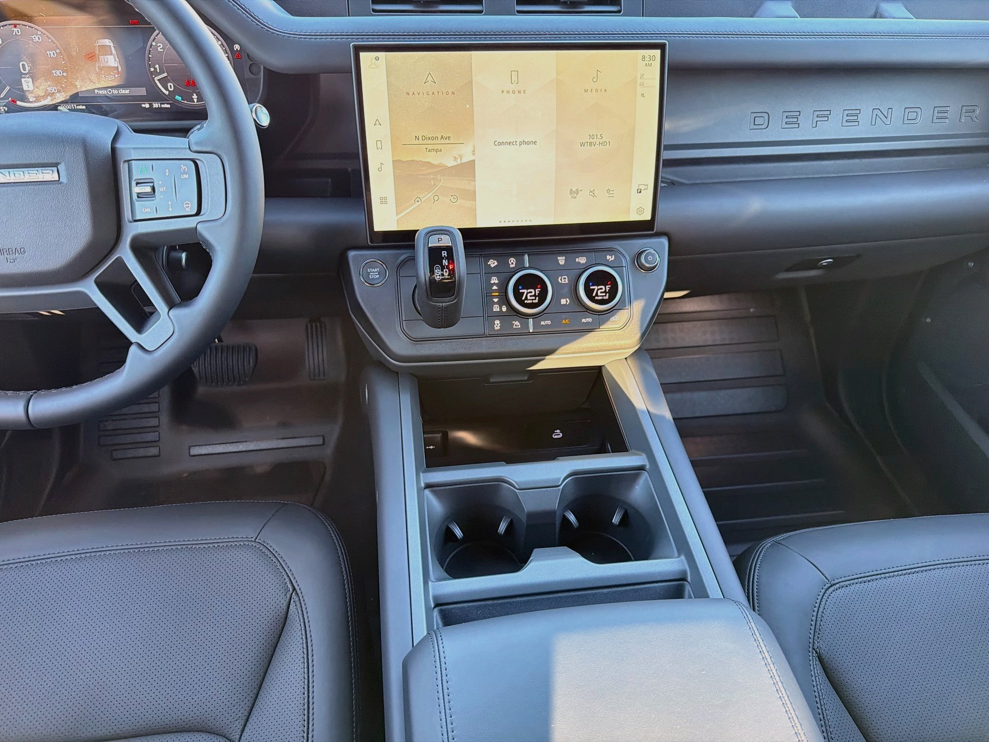 New 2026 Land Rover Defender 110 X-Dynamic SE AWD/4WD image 18