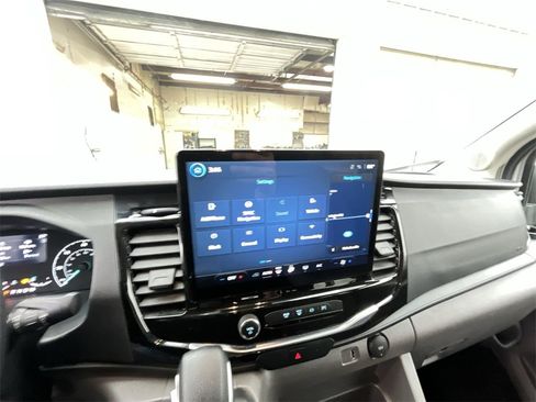 Used 2024 Ford Transit 350 XLT image 16