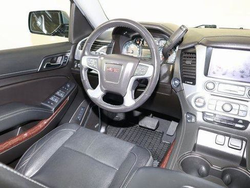 Used 2019 GMC Yukon SLT image 9
