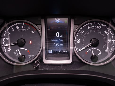 Used 2023 Toyota Tacoma TRD Sport w/ TRD Premium Sport Package AWD/4WD image 28