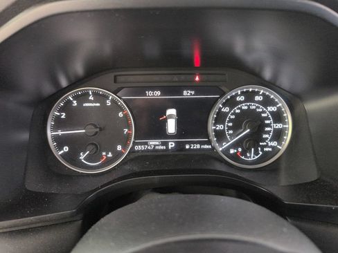Used 2025 Mitsubishi Outlander SE FWD image 13