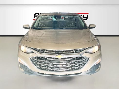 Used 2024 Chevrolet Malibu LT FWD image 2