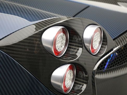 Used 2014 Pagani Huayra image 32