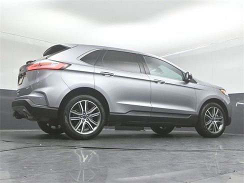 Certified 2022 Ford Edge Titanium w/ Class II Trailer Tow Package image 43