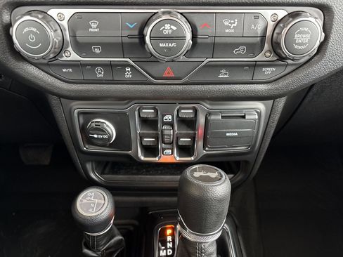 New 2026 Jeep Wrangler Unlimited Sport AWD/4WD image 19