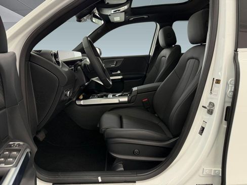 New 2026 Mercedes-Benz GLB 250 image 5