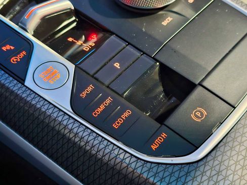 Used 2025 BMW 330i xDrive 330i xDrive w/ Convenience Package image 35