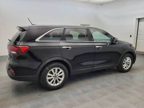 Used 2019 Kia Sorento L FWD image 10